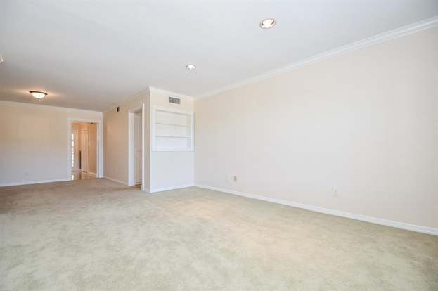 Building Photo - 7225 Beechnut St