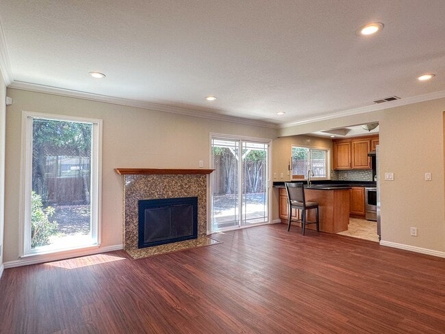 Building Photo - 4577 Meadowhurst Ct