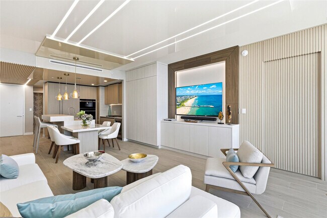 Building Photo - 900 N Ocean Blvd