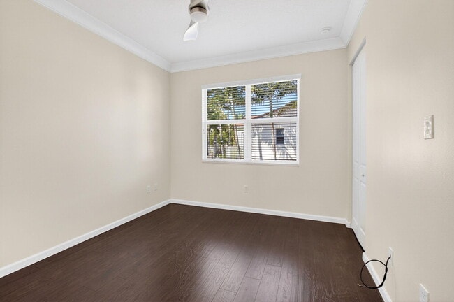 Building Photo - 4920 NW 15th Ave