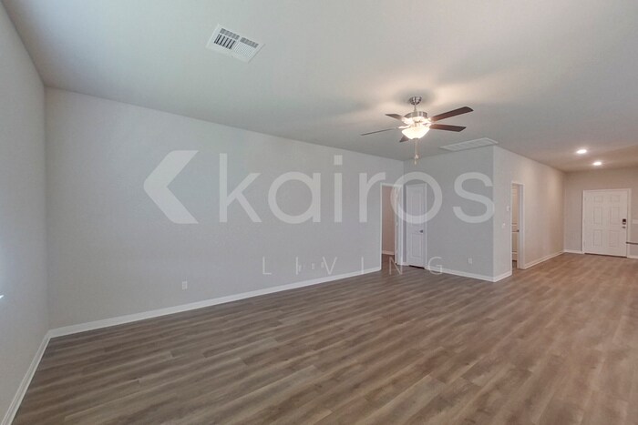 Building Photo - 900 NW 6th St