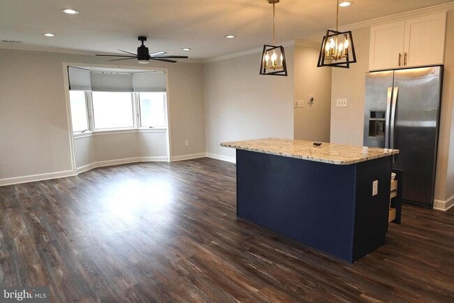 Building Photo - 15 Mariners Way