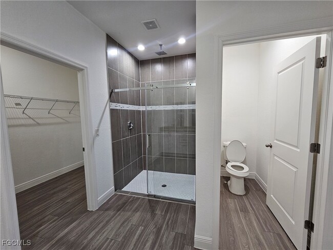 Building Photo - 8059 Sherwood Cir