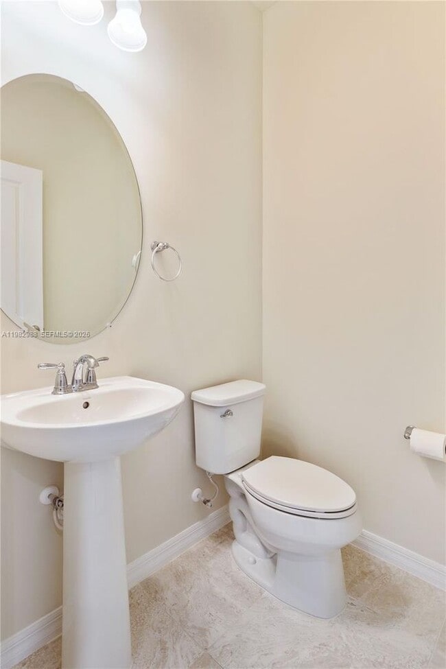 Building Photo - 1455 Silk Oak Dr