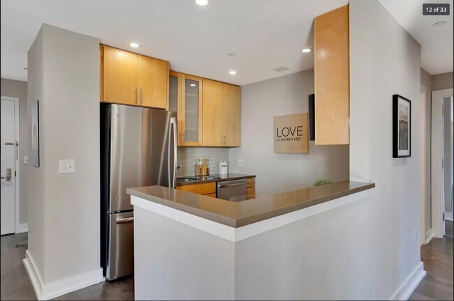 Building Photo - 3312 Hudson Ave