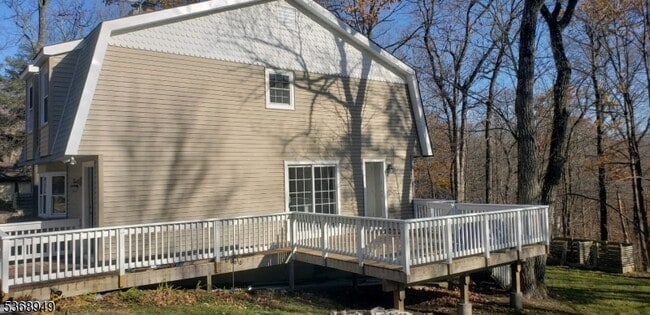 Building Photo - 28 Tansboro Rd