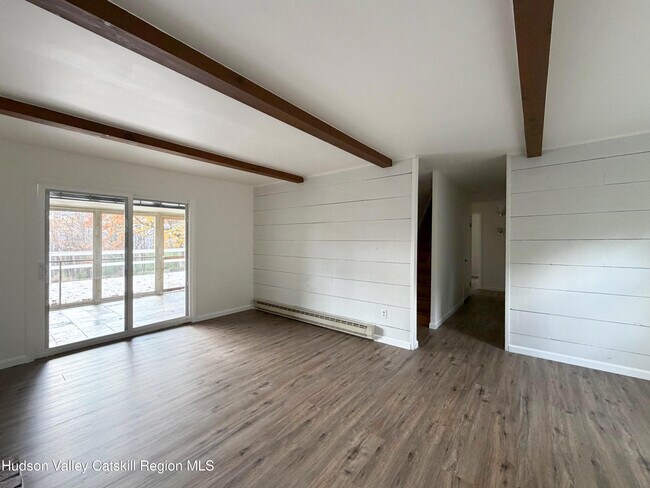 Building Photo - 13 Heyden Rd