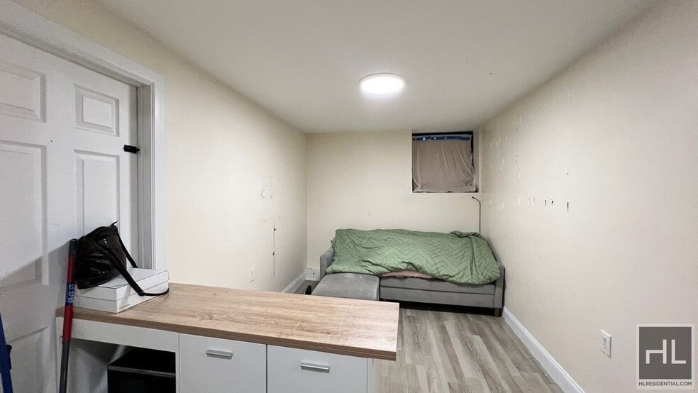 Building Photo - 798 Miller Ave