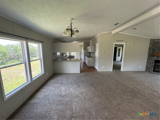 Building Photo - 140 Oak Mesa