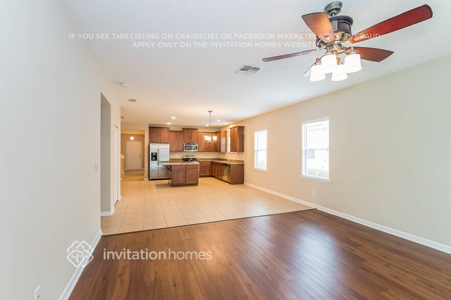 Building Photo - 137 Tollerton Avenue