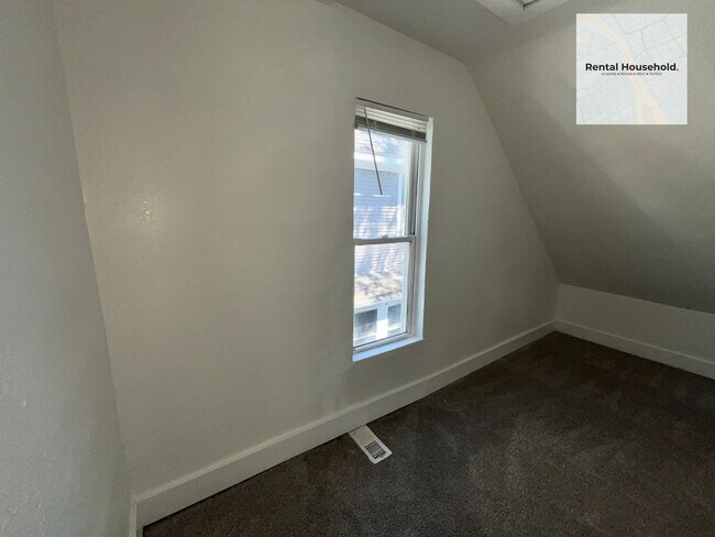 Building Photo - 1118 Mason St