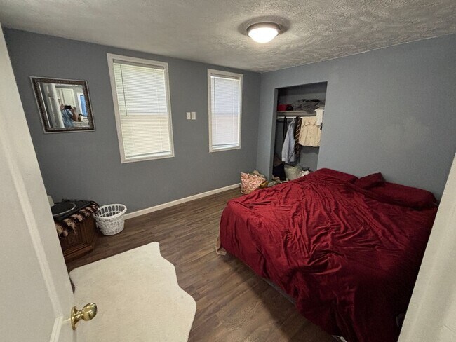 Building Photo - 3bed/1 bath