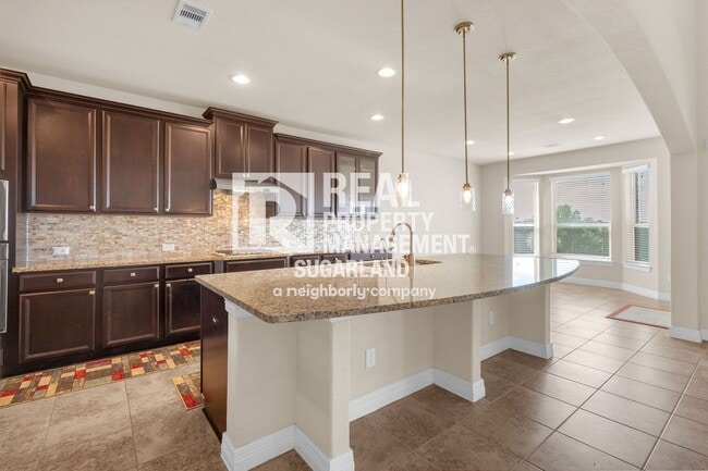 Building Photo - 18607 Pelham Grove Ln