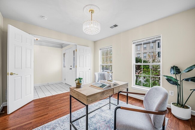 Building Photo - 631 Gatestone St