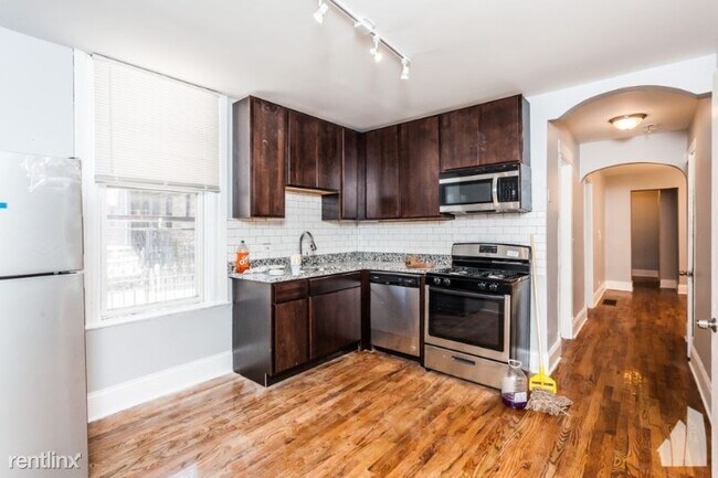 Primary Photo - 3609 W George St