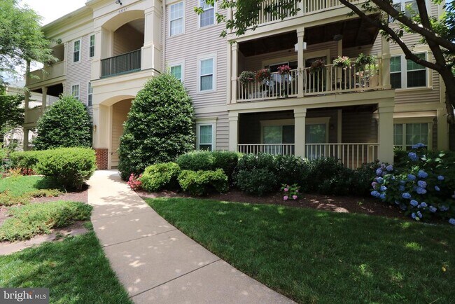 Building Photo - 15305 Diamond Cove Terrace