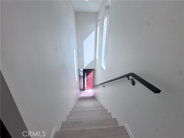 Building Photo - 10787 Las Lunitas Ave