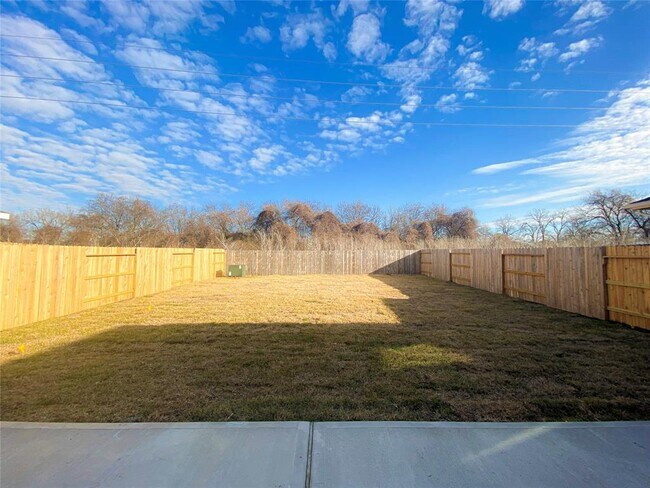 Building Photo - 6634 Elks Trace
