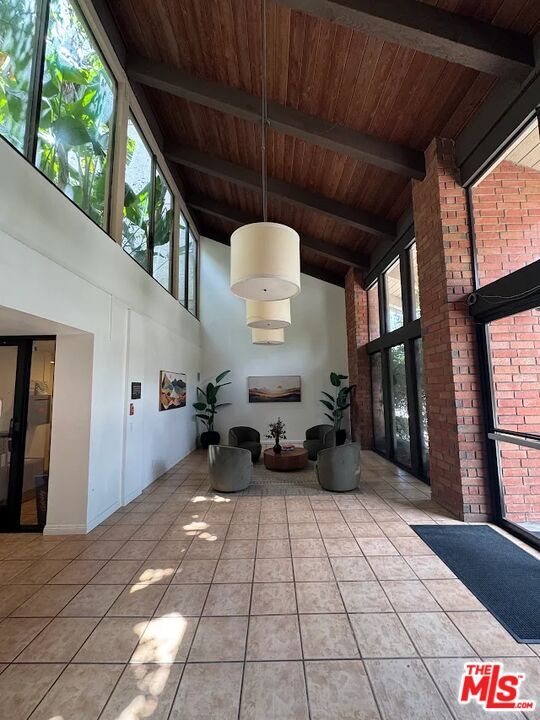 Building Photo - 3480 Barham Blvd