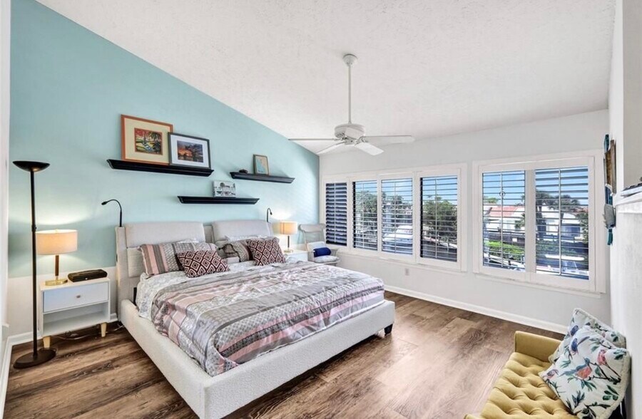 Building Photo - 25188 Marion Ave