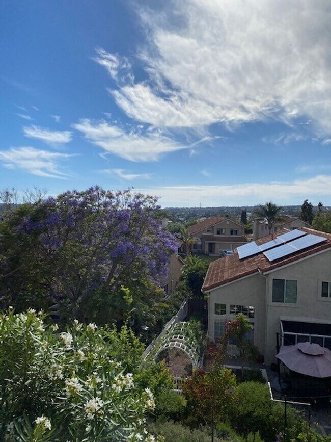 Building Photo - Carlsbad Home 3 Bedroom + retreat, 2.5 Baths 2 Car Garage