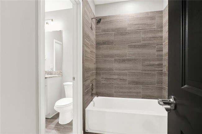 Building Photo - 309 Trappers Bluff