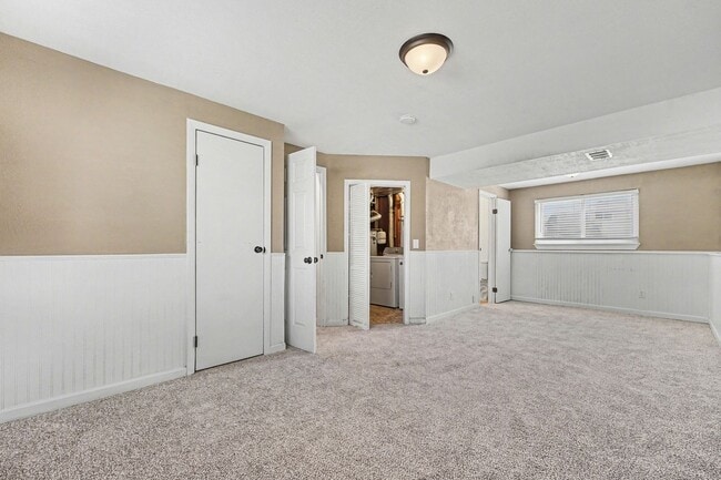 Building Photo - Exceptional and spacious three bedroom, two bath home in Thornton.