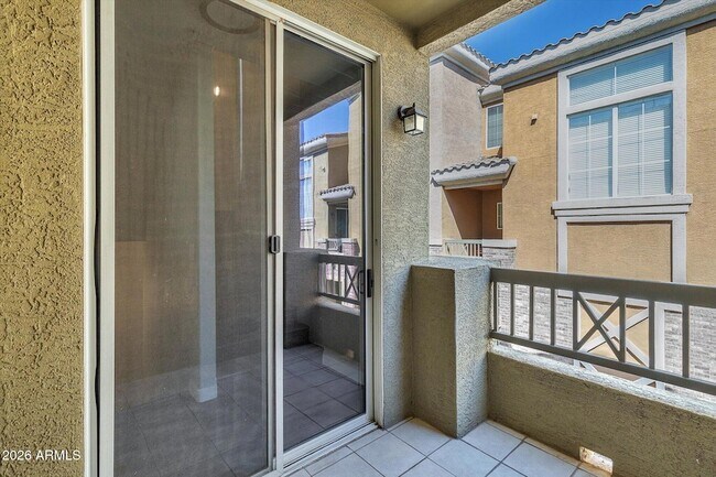Building Photo - 18250 N Cave Creek Rd