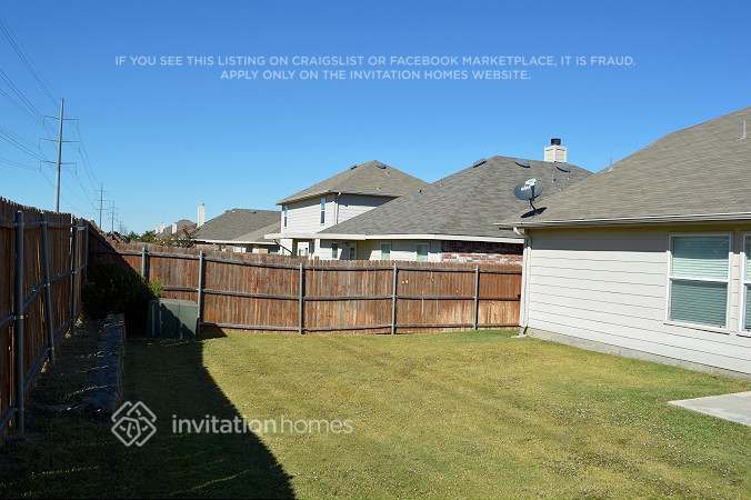 Building Photo - 12637 Pricklybranch Dr