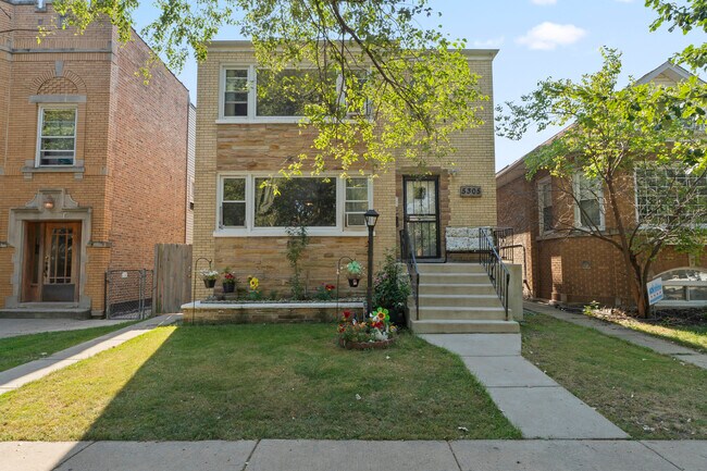 Primary Photo - 5305 W George St