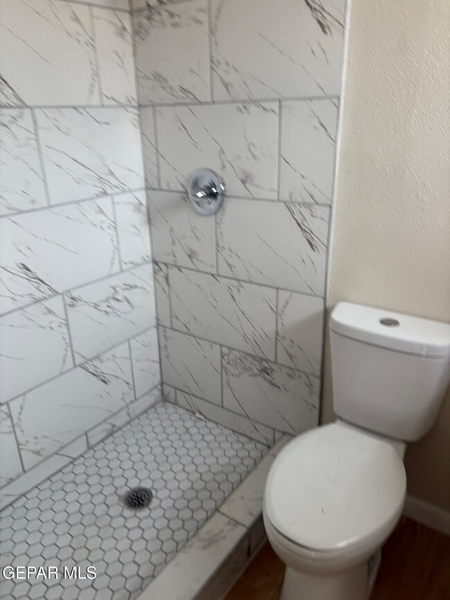 Building Photo - 7127 Orizaba Ave