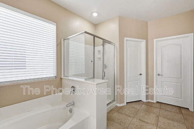 Building Photo - 44216 Palmen Dr