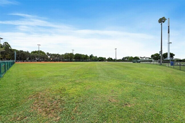 Building Photo - 15376 14th Manor