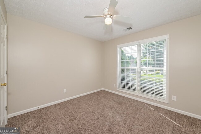 Building Photo - 3268 Tuggle Ives Dr NE