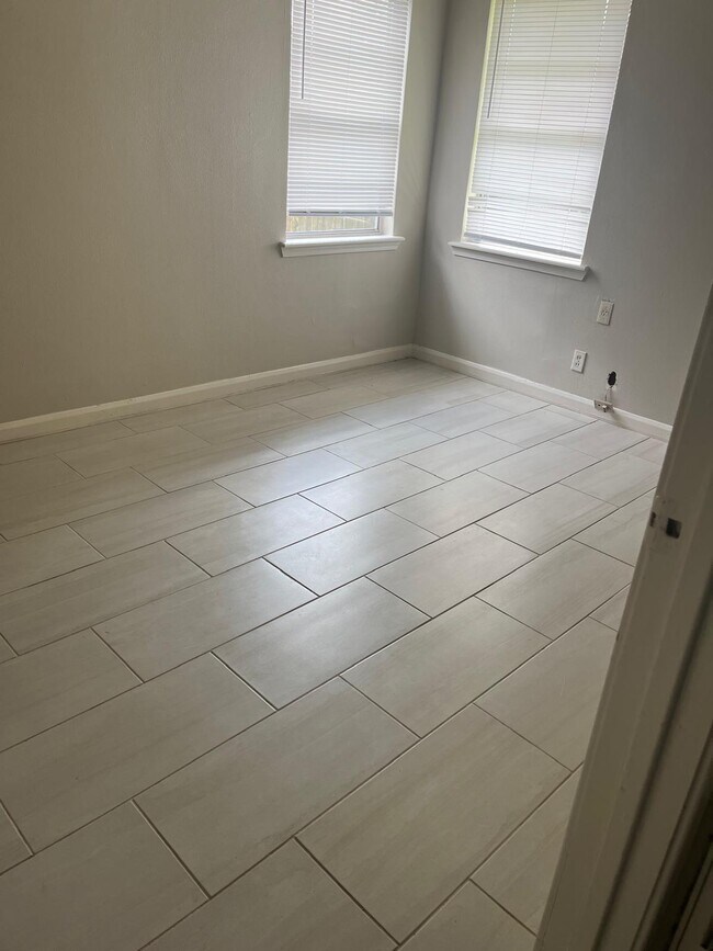 Building Photo - 720S 9th St