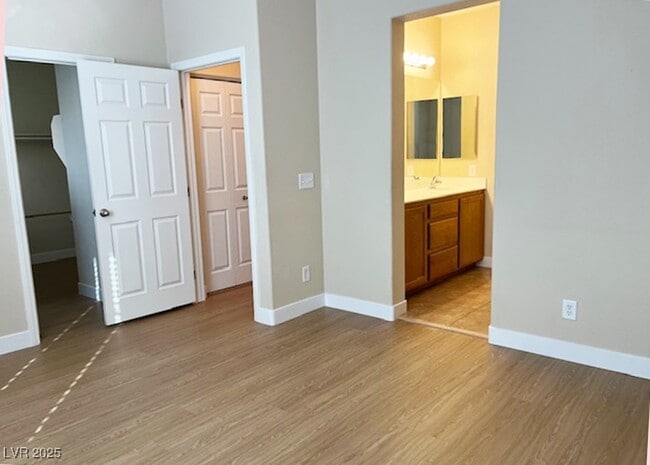 Building Photo - 7078 Glacier River Ave