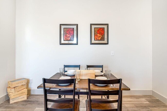 Building Photo - 2712 Wingate St