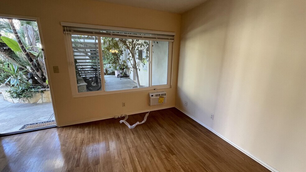 Building Photo - 3355 Manning Ave