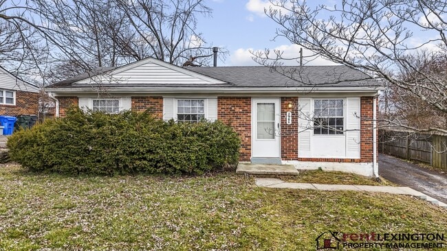 Building Photo - 3966 Northampton Dr