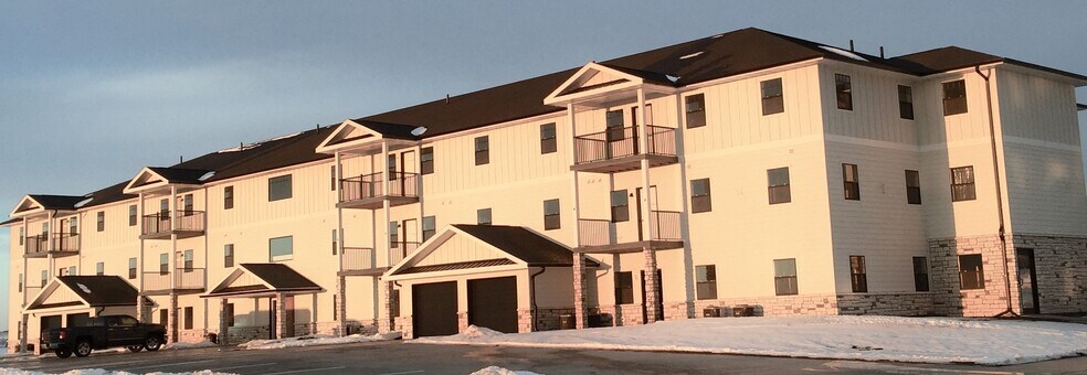 Building Photo - 1333 Holton Dr