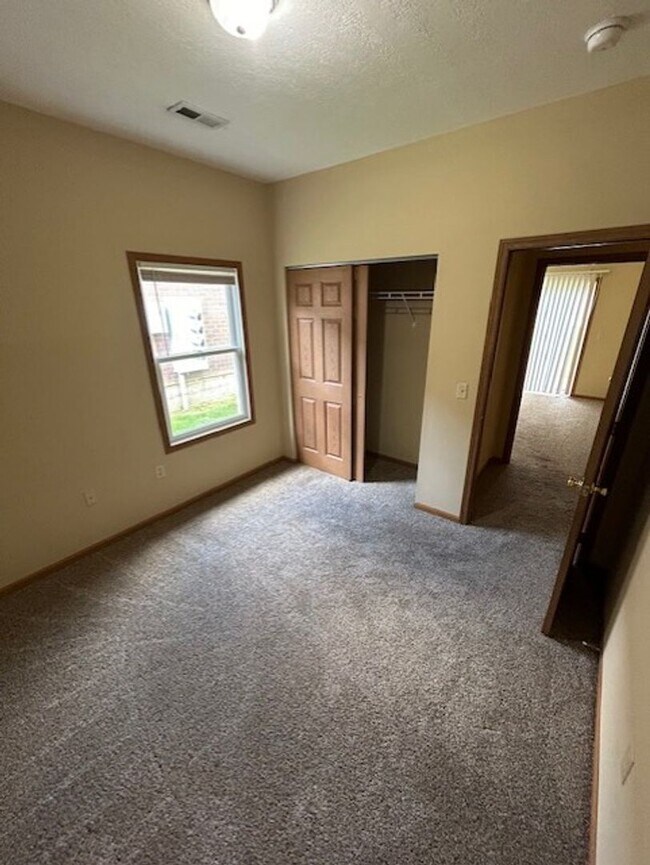 Building Photo - Modern Brick Ranch with 3 Bedrooms, 1.5 Ba...
