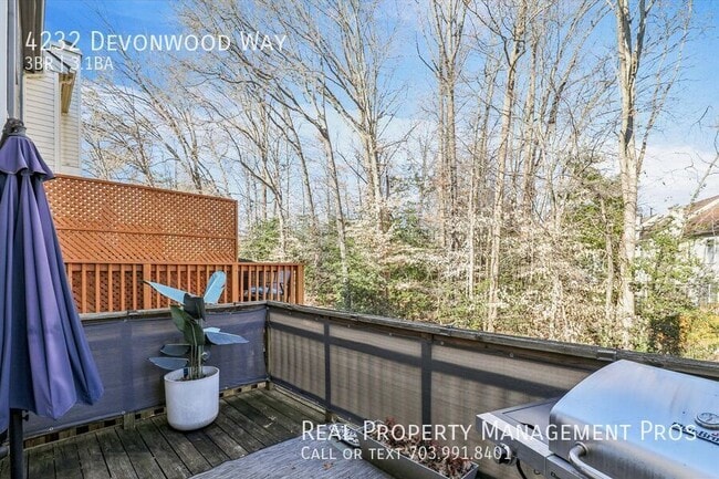 Building Photo - 4232 Devonwood Way