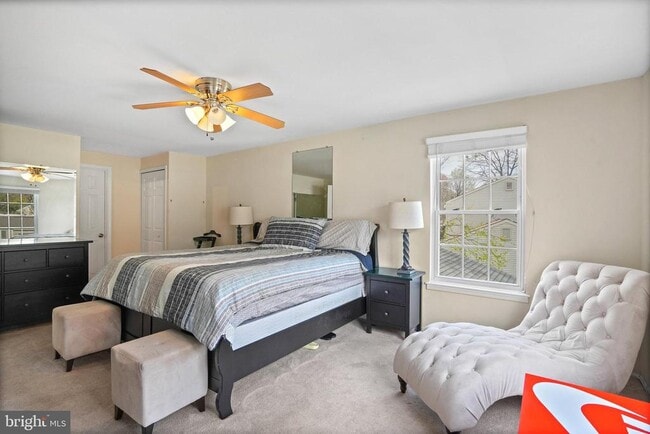 Building Photo - 2712 Advent Ct S