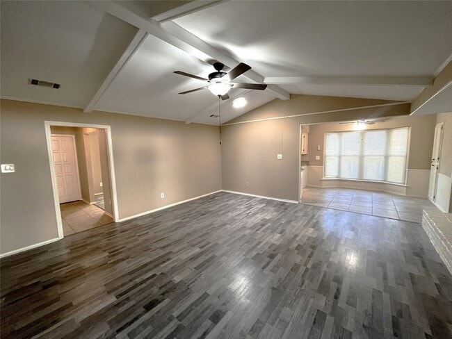 Building Photo - 415 Ray Ave