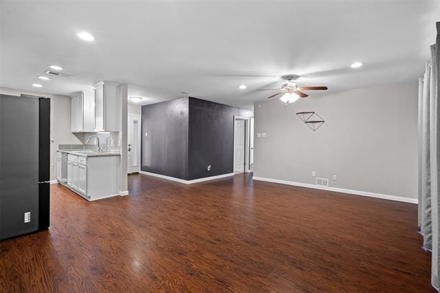 Building Photo - 810 Longbeach Dr