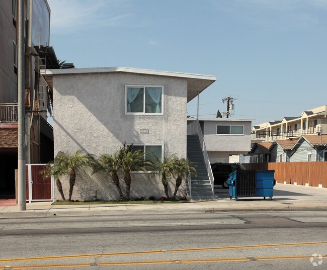 Building Photo - 3937 W Imperial Hwy