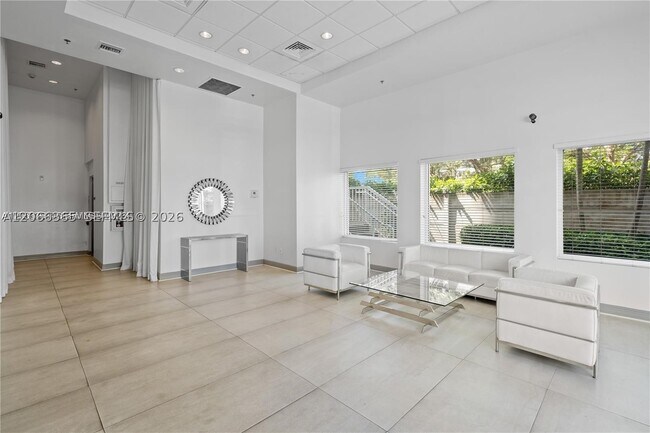 Building Photo - 6362 Collins Ave