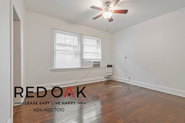 Building Photo - 1021 S Park View St