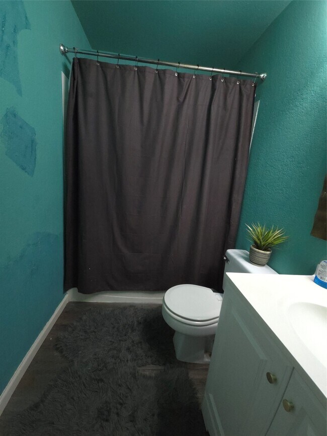 Building Photo - 6402 Frosty Brook Dr