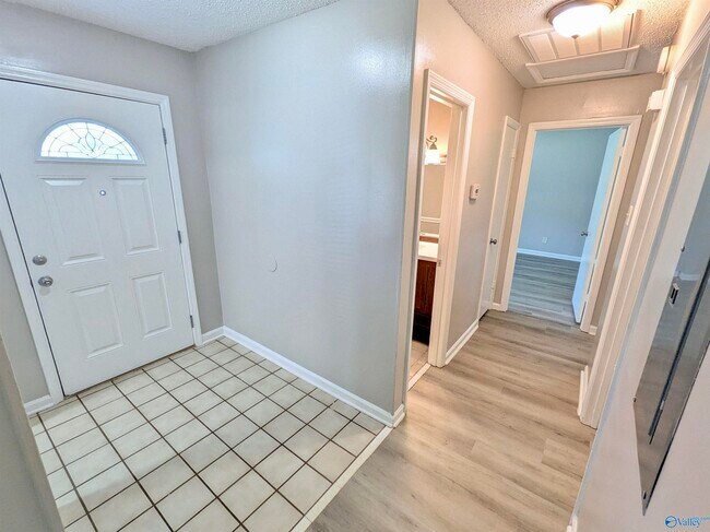 Building Photo - 14012 Hurstland Dr SW